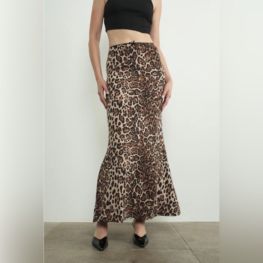 Aaron & Amber Leopard Maxi Skirt Size Large